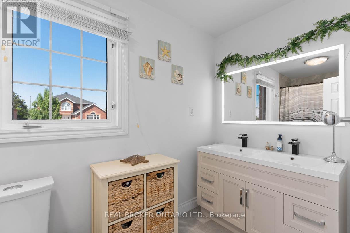 131 Ruffet Drive, Barrie, Ontario  L4N 0N6 - Photo 20 - S12454508