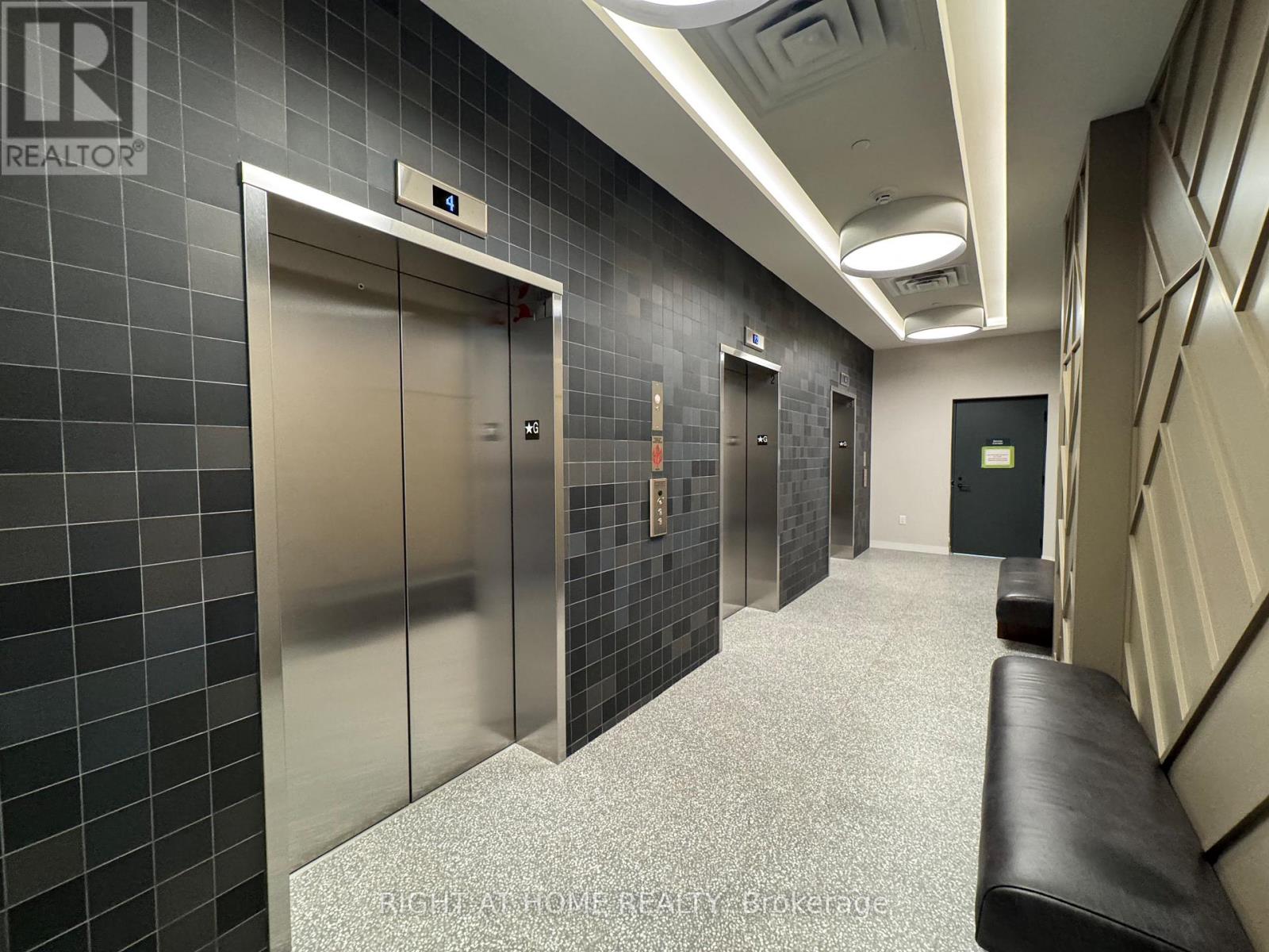 1906 - 2495 Eglinton Avenue W, Mississauga, Ontario  L5M 2T2 - Photo 7 - W12498534