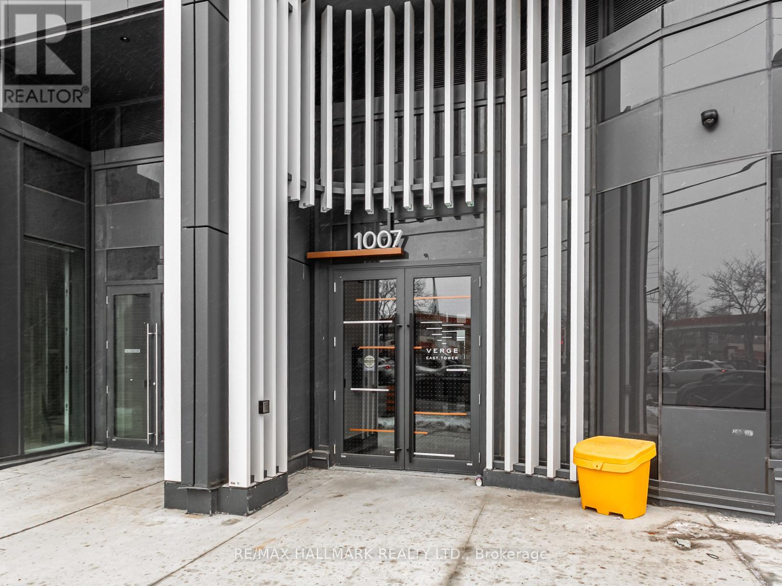 723 - 1007 The Queensway, Toronto, Ontario  M8Z 6C7 - Photo 3 - W12637156