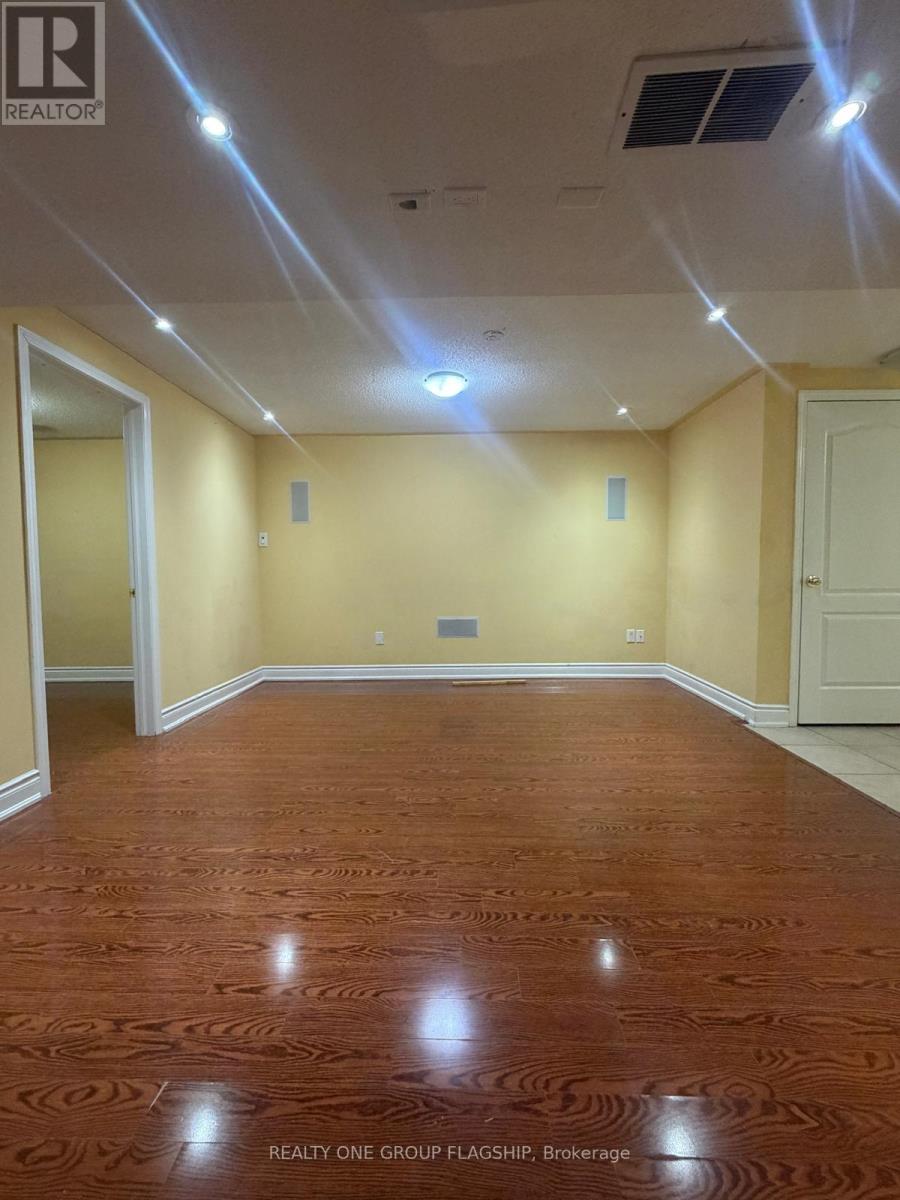 5283 Pedalina Drive, Mississauga, Ontario  L4Z 4K4 - Photo 3 - W12637254