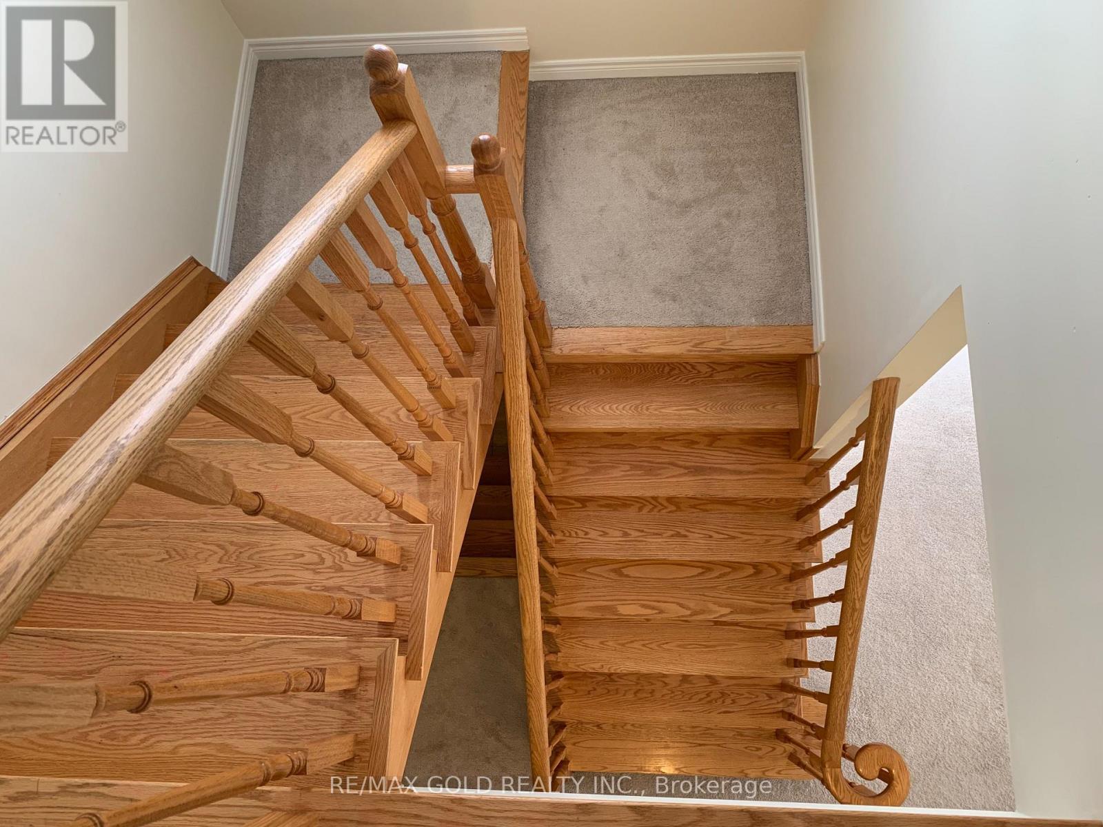 23 Baby Pointe Trail, Brampton, Ontario  L7A 0W3 - Photo 6 - W12637262