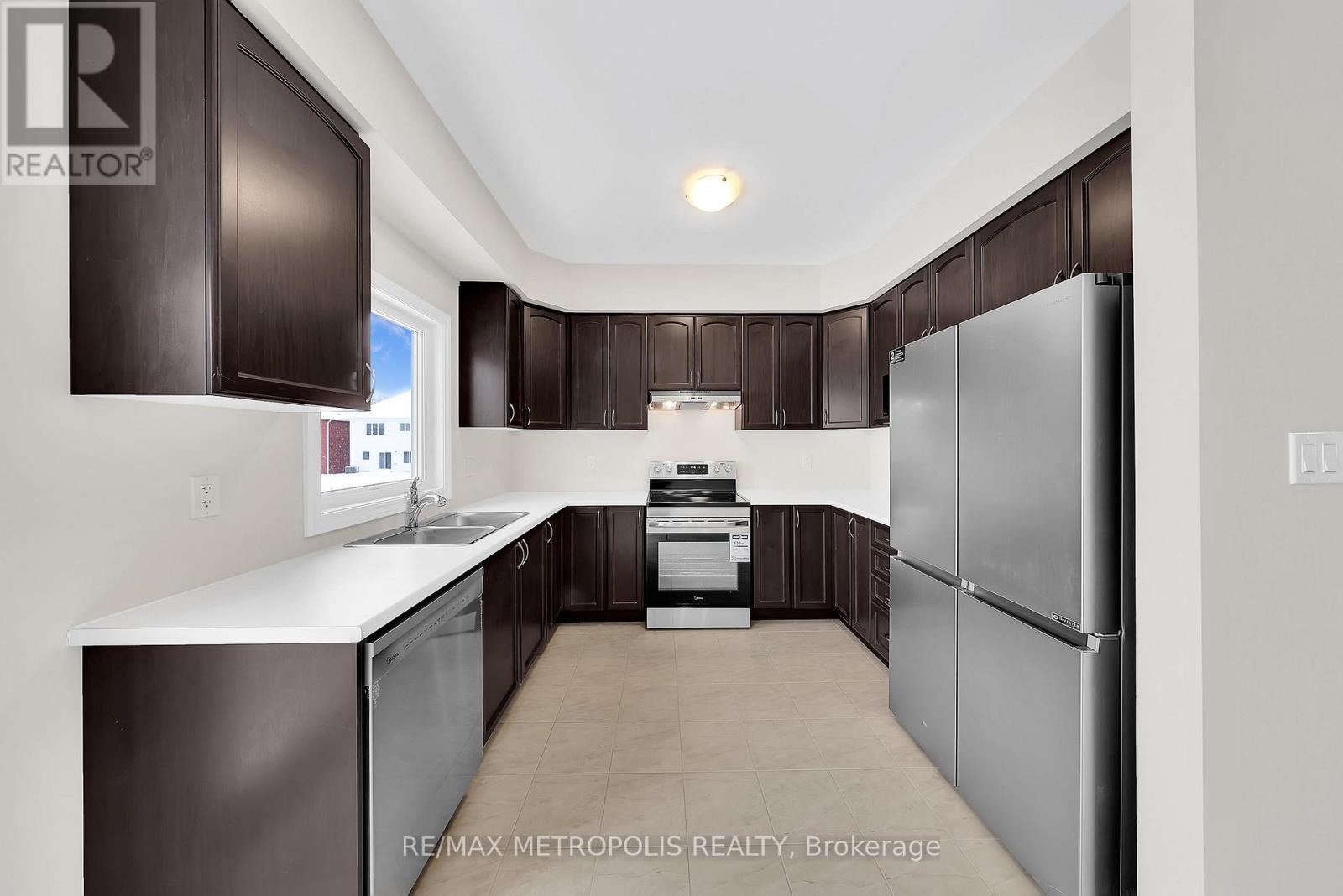 120 Mceachern Lane, Gravenhurst, Ontario  P1P 0H8 - Photo 18 - X12637234