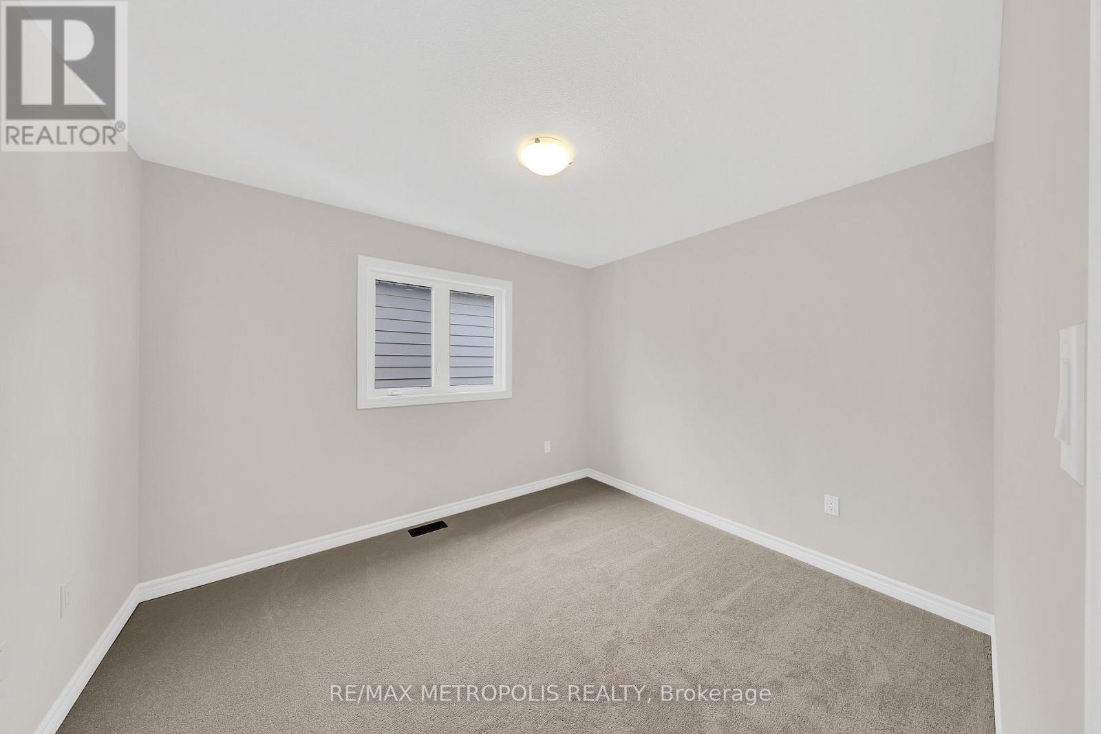 120 Mceachern Lane, Gravenhurst, Ontario  P1P 0H8 - Photo 27 - X12637234