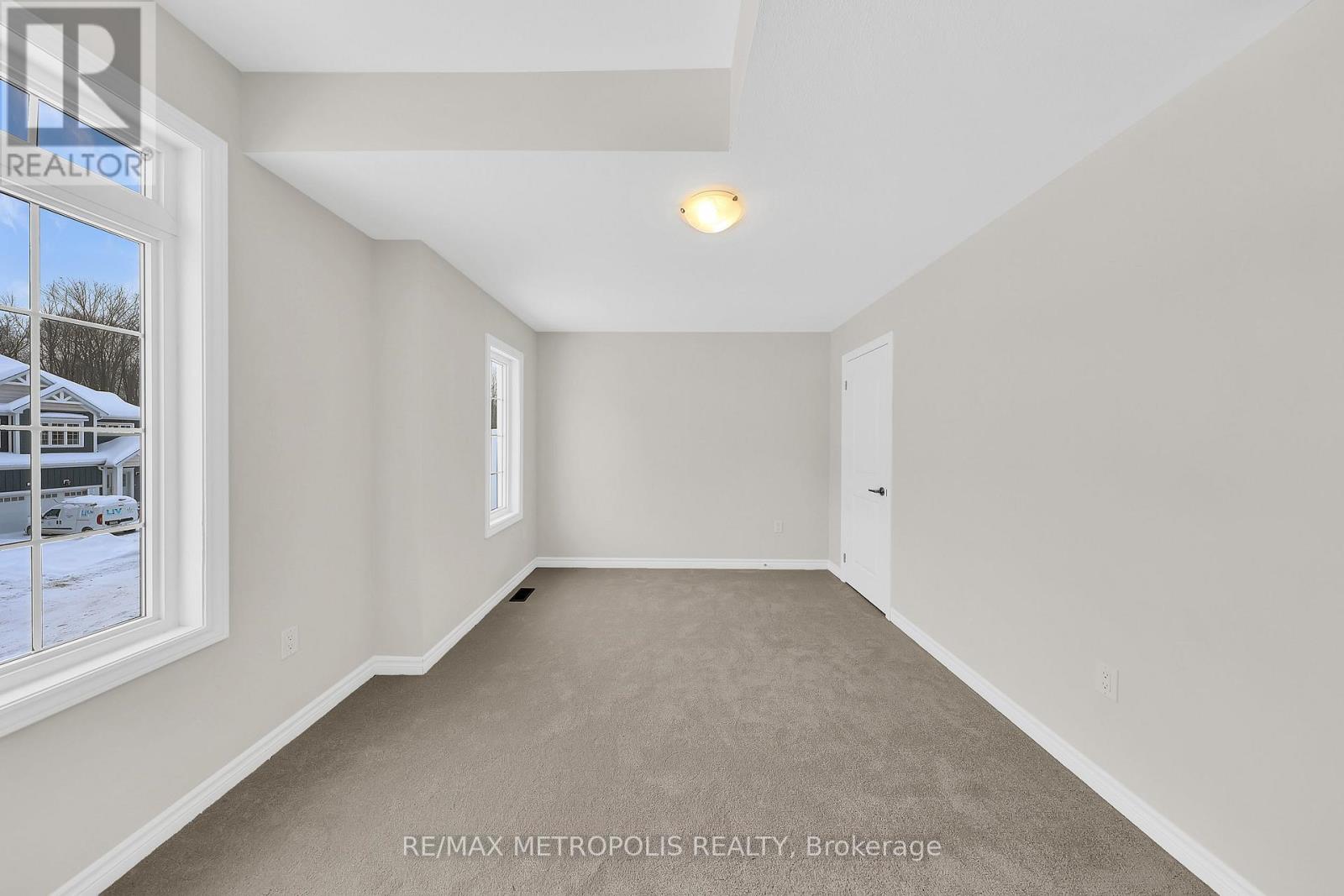 120 Mceachern Lane, Gravenhurst, Ontario  P1P 0H8 - Photo 28 - X12637234