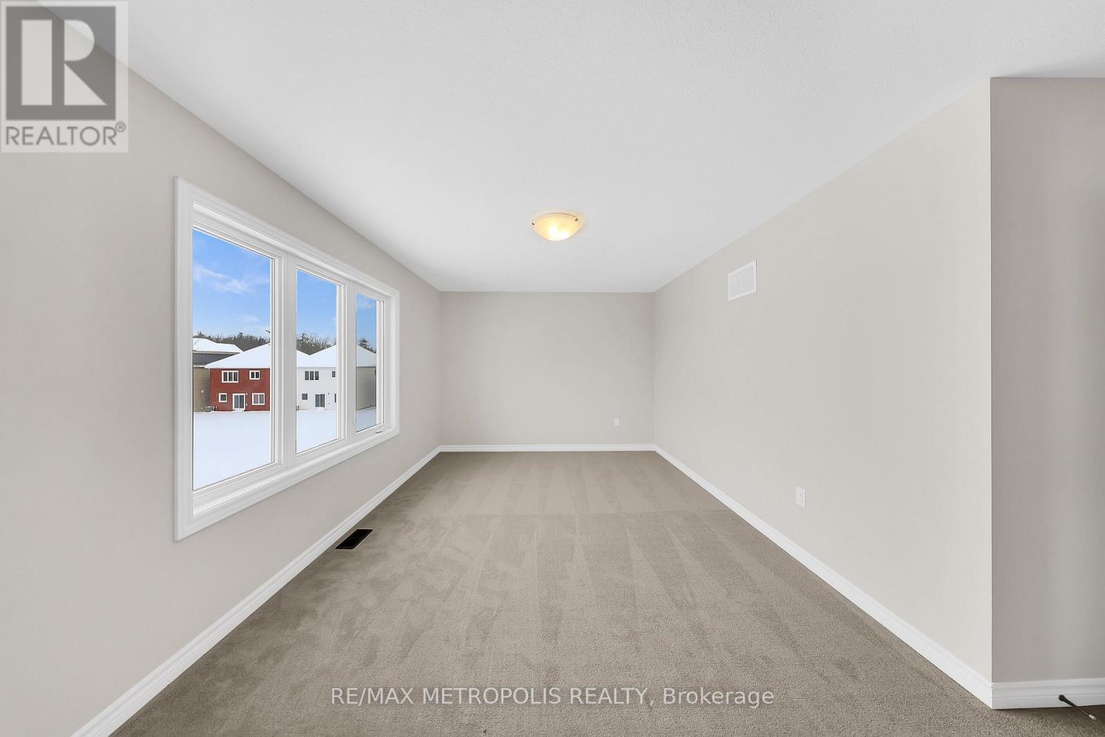 120 Mceachern Lane, Gravenhurst, Ontario  P1P 0H8 - Photo 31 - X12637234