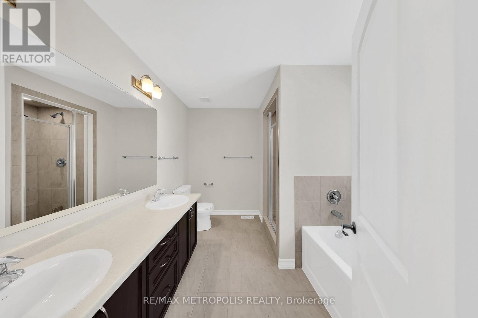 120 Mceachern Lane, Gravenhurst, Ontario  P1P 0H8 - Photo 32 - X12637234