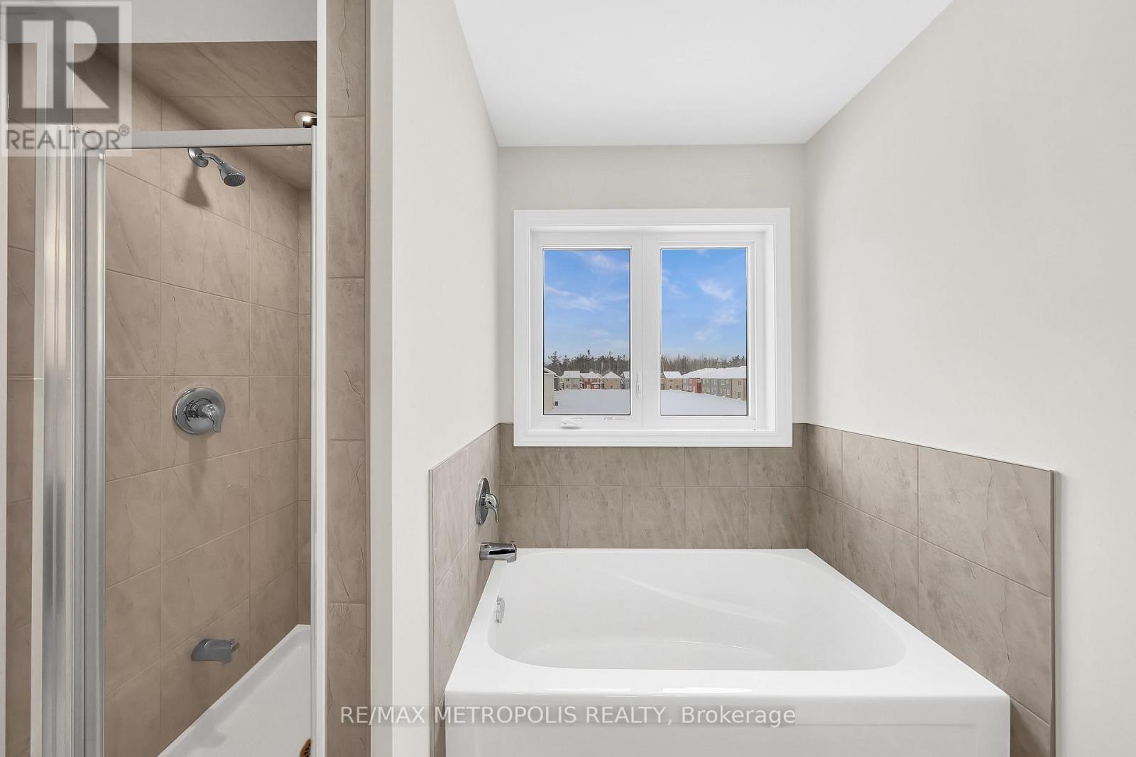 120 Mceachern Lane, Gravenhurst, Ontario  P1P 0H8 - Photo 33 - X12637234