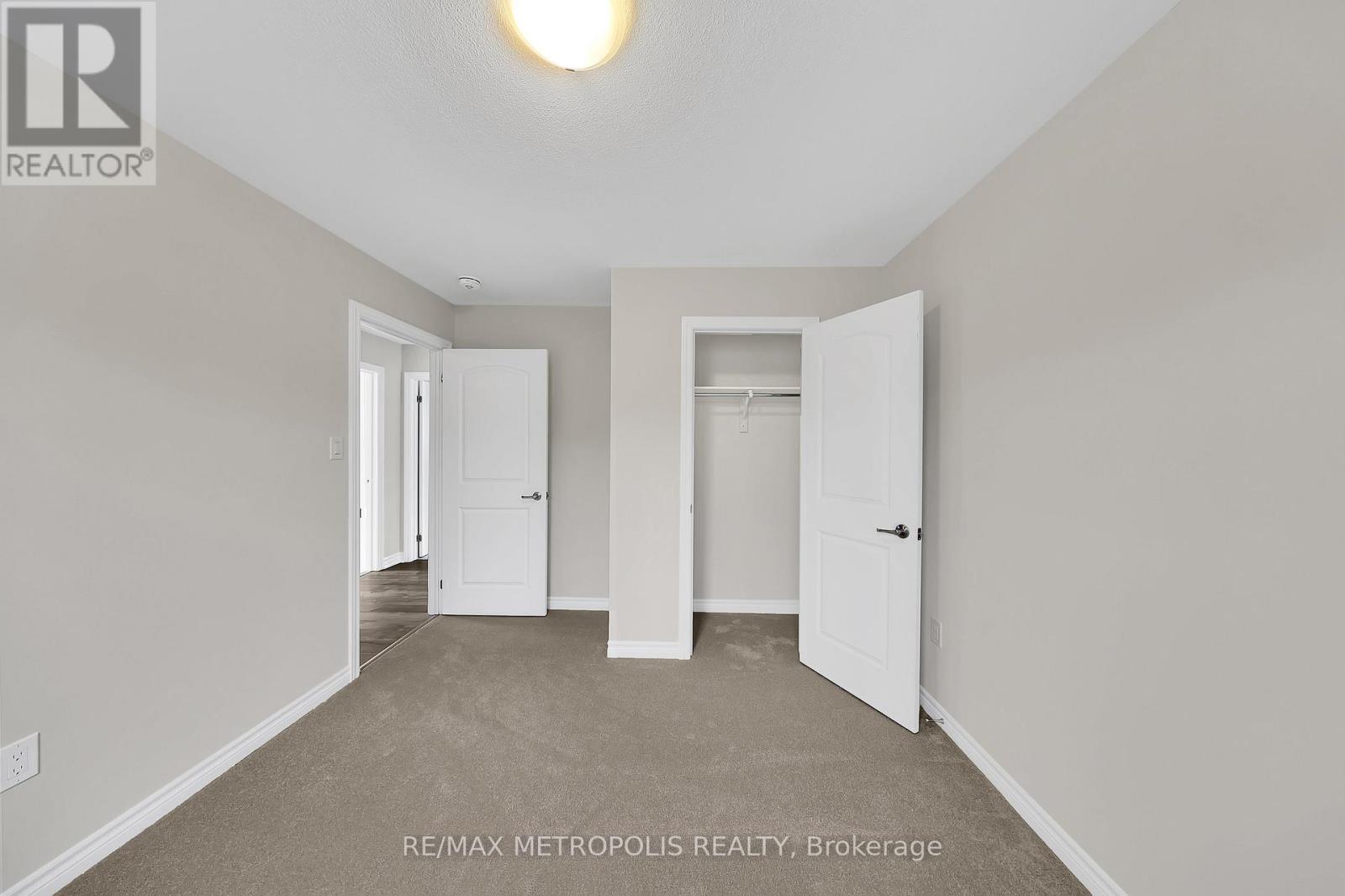 120 Mceachern Lane, Gravenhurst, Ontario  P1P 0H8 - Photo 37 - X12637234