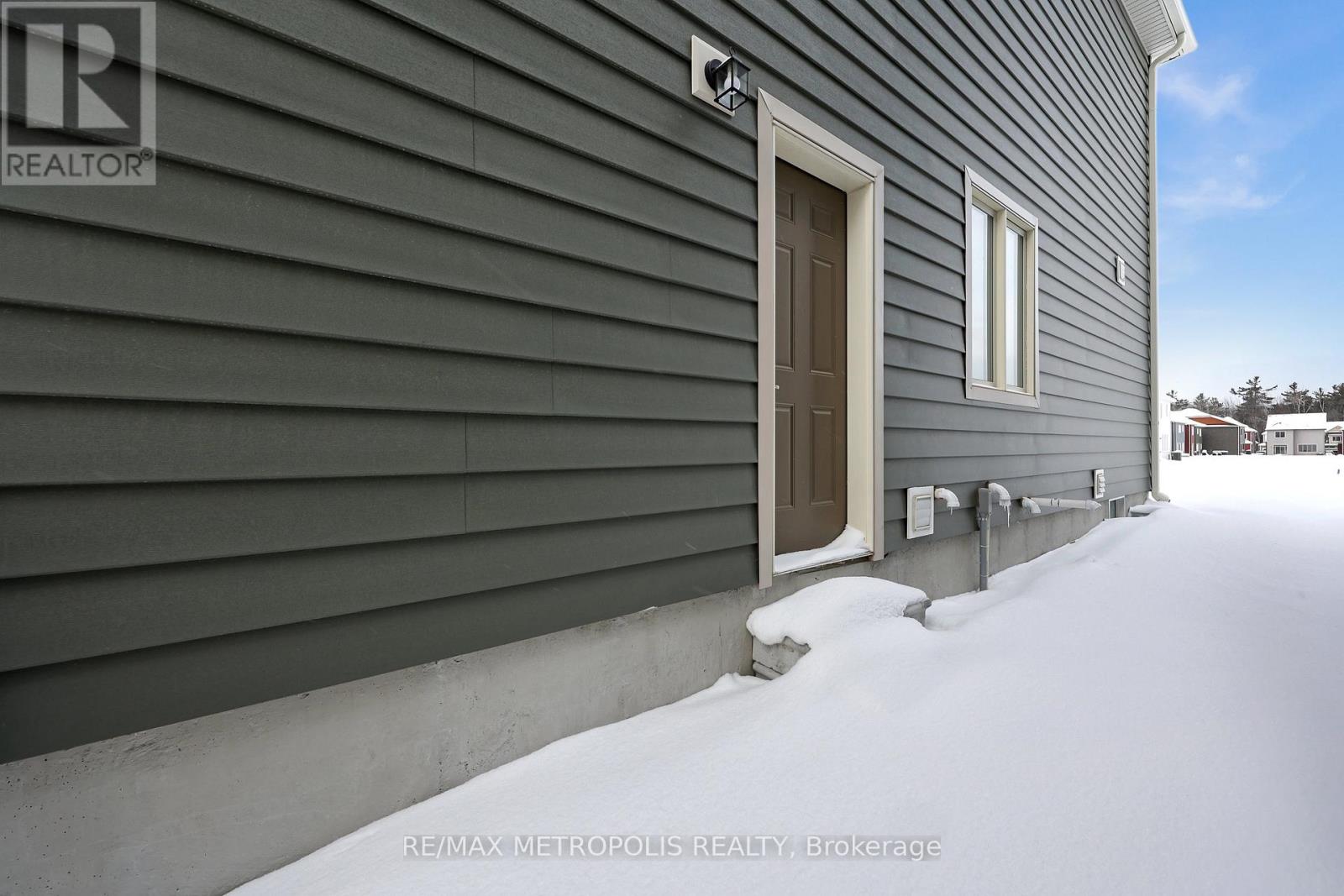 120 Mceachern Lane, Gravenhurst, Ontario  P1P 0H8 - Photo 40 - X12637234