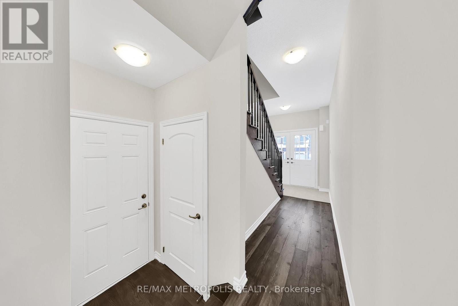 120 Mceachern Lane, Gravenhurst, Ontario  P1P 0H8 - Photo 5 - X12637234