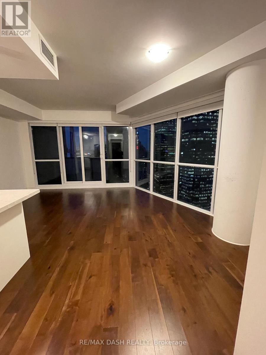 3204 - 1 The Esplanade Street, Toronto, Ontario  M5E 0A8 - Photo 13 - C12532936