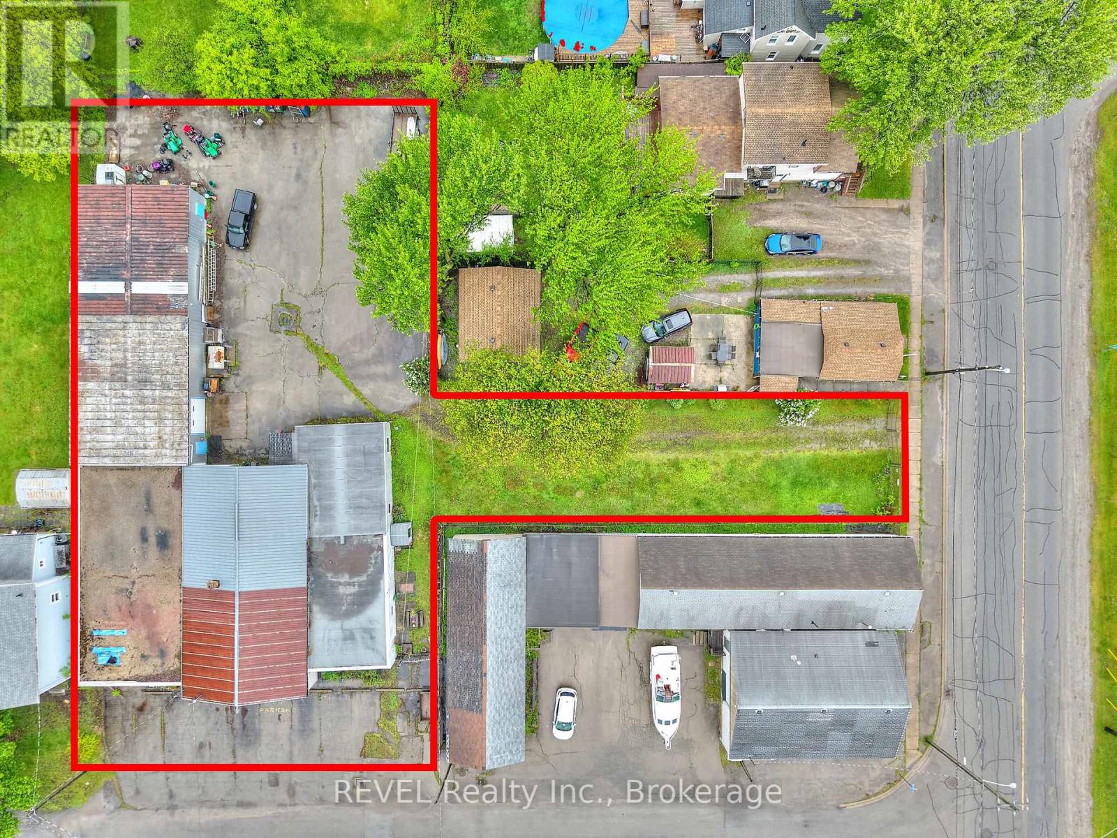 23 Amelia Street, Port Colborne, Ontario  L3K 2K8 - Photo 3 - X12176670