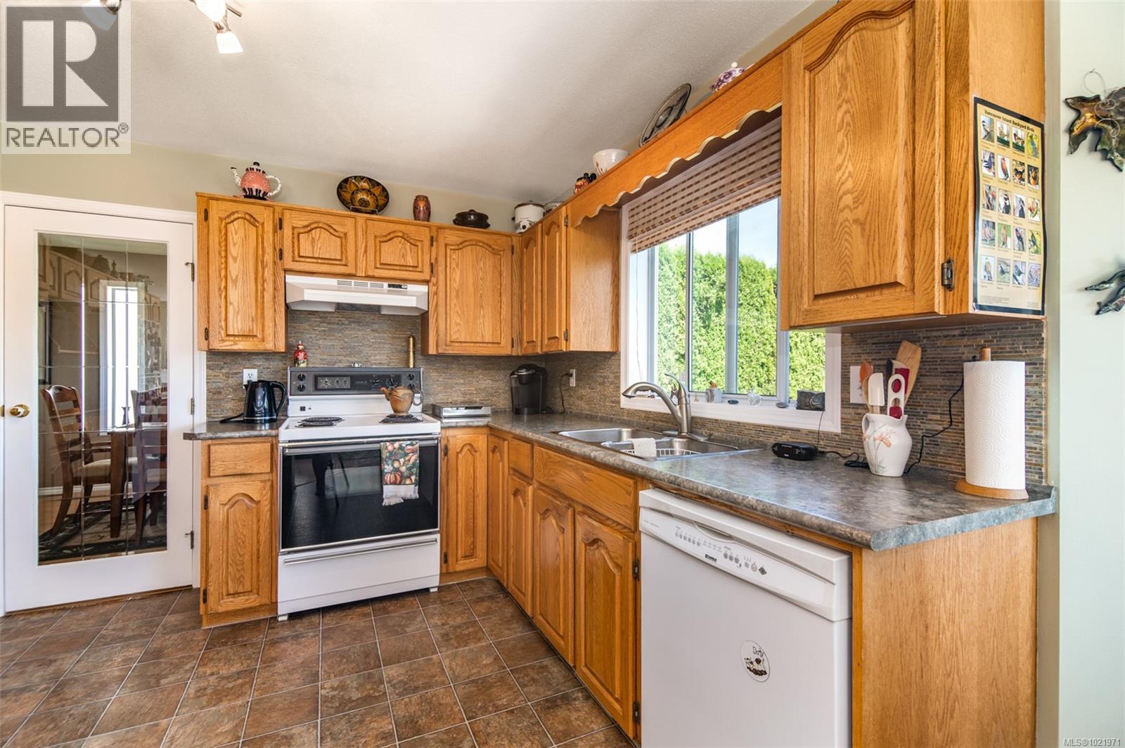 764 Bowen Dr, Campbell River, British Columbia  V9H 1S2 - Photo 10 - 1021971