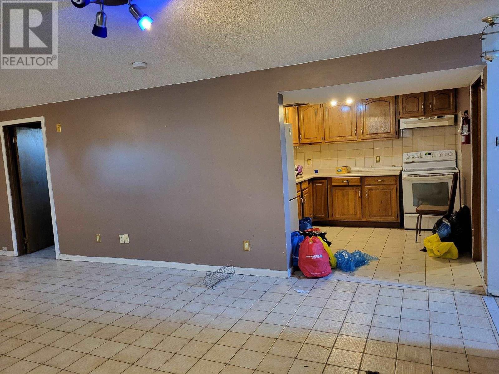 116 Huntington Ct, Thunder Bay, Ontario  P7C 2B4 - Photo 6 - TB253671