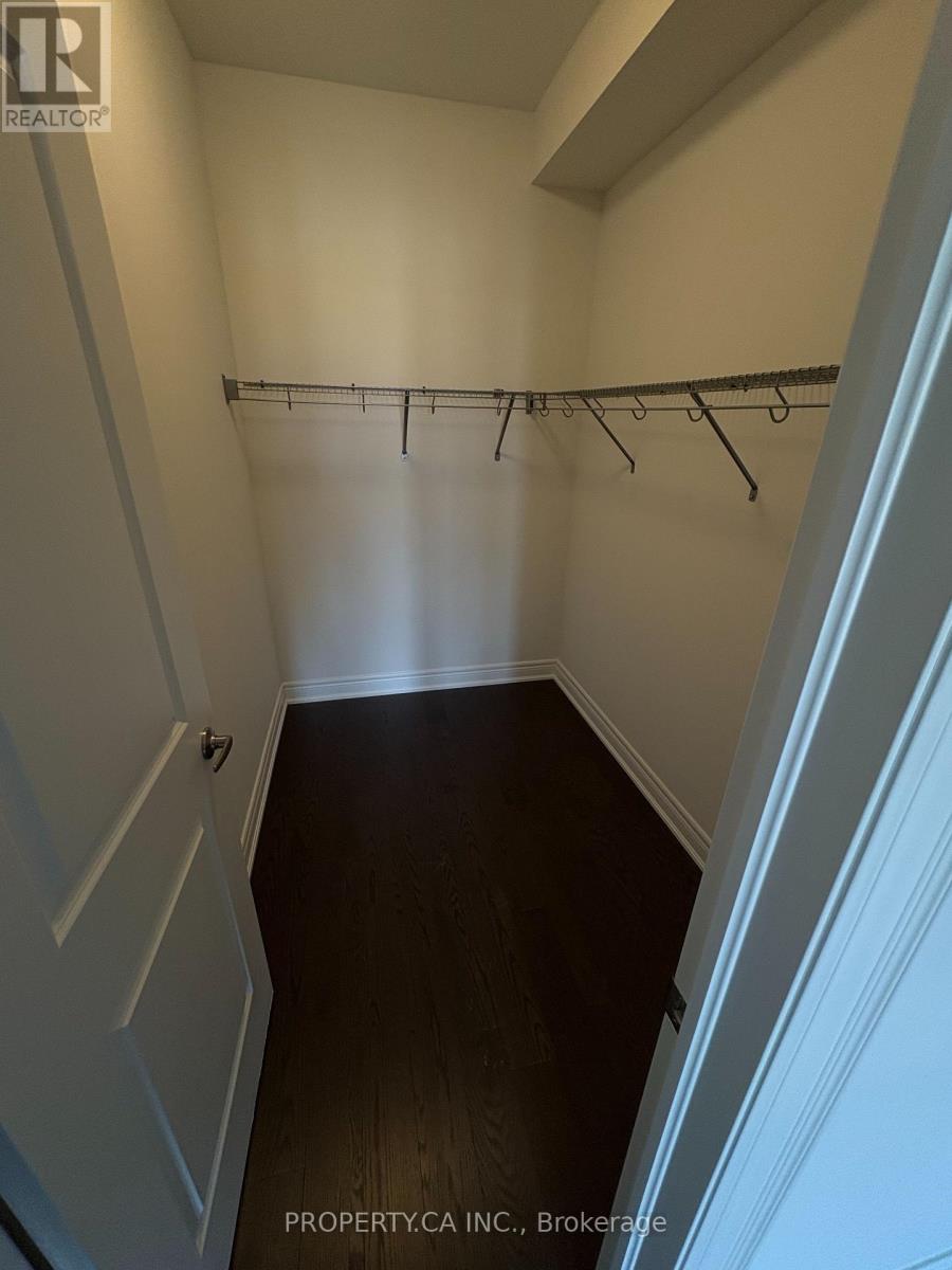 132 Falby Road, Brampton, Ontario  L6P 4L9 - Photo 12 - W12635422