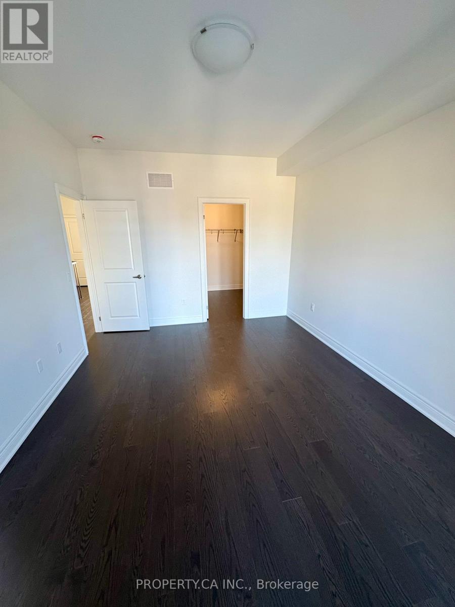 132 Falby Road, Brampton, Ontario  L6P 4L9 - Photo 8 - W12635422