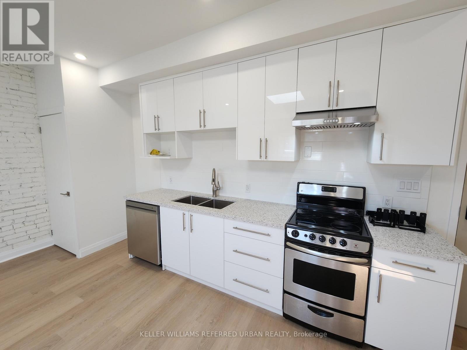 3 - 998 Bloor Street W, Toronto, Ontario  M6H 1L8 - Photo 3 - W12636992