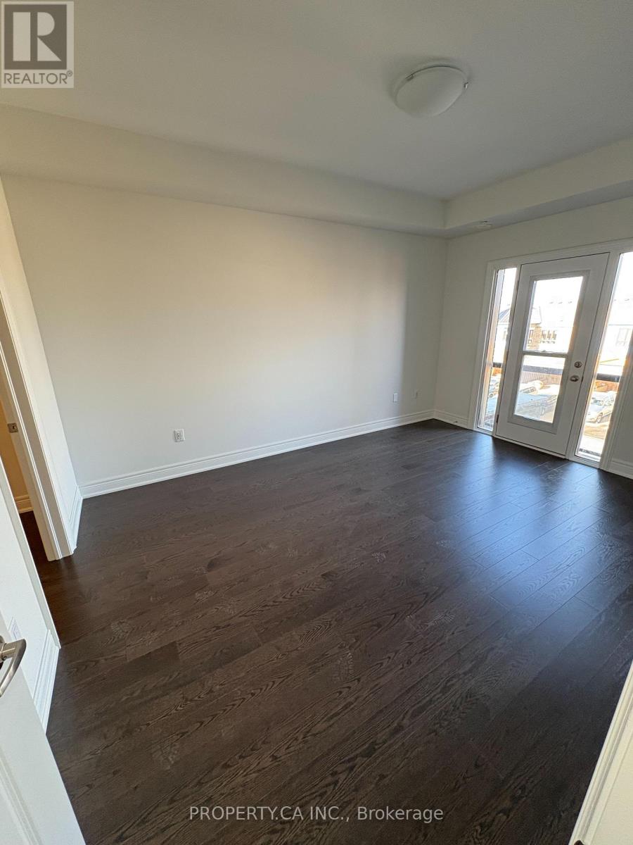 132 Falby Road, Brampton, Ontario  L6P 4L9 - Photo 7 - W12635422