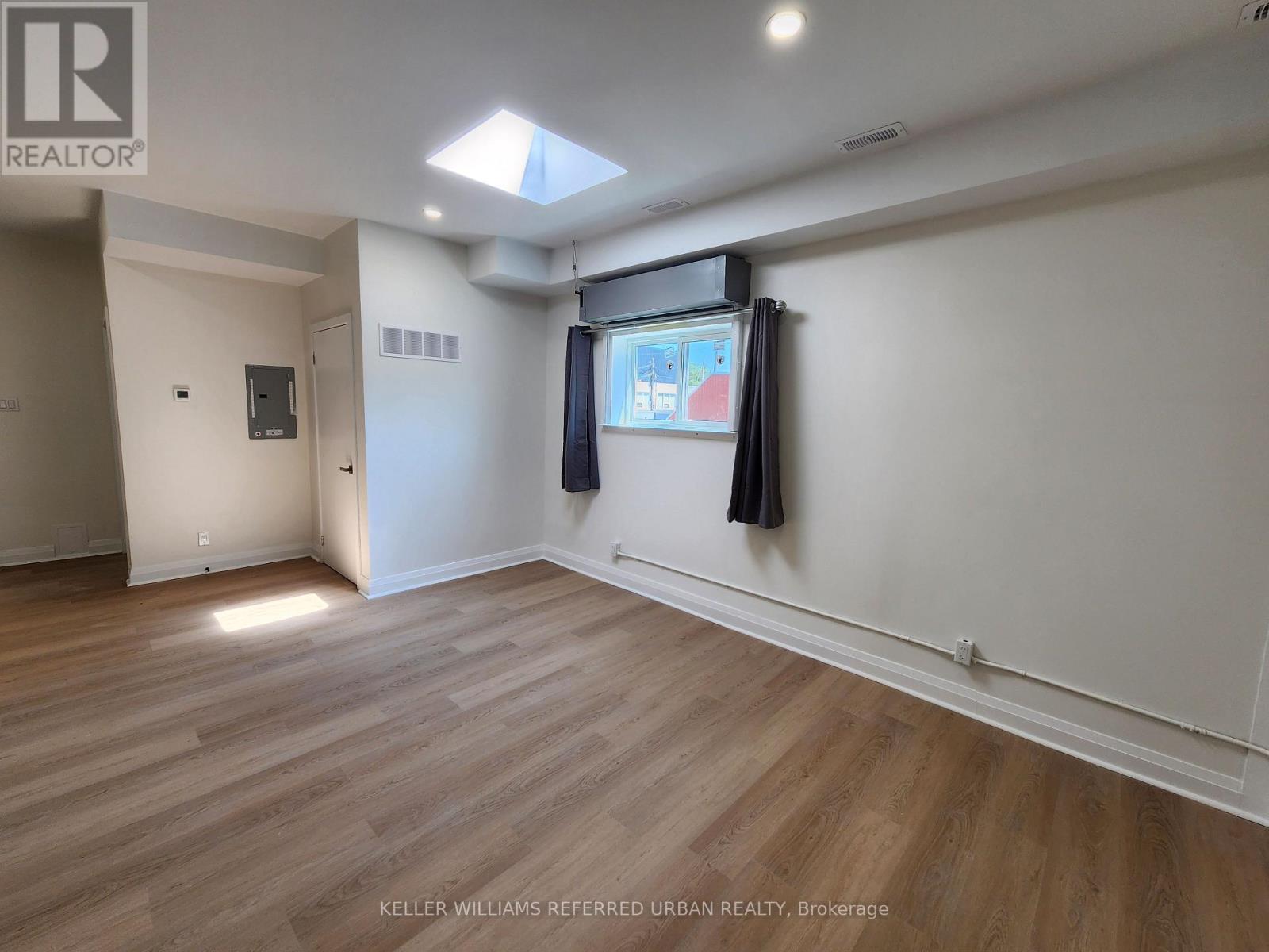 3 - 998 BLOOR STREET W, Toronto, Ontario