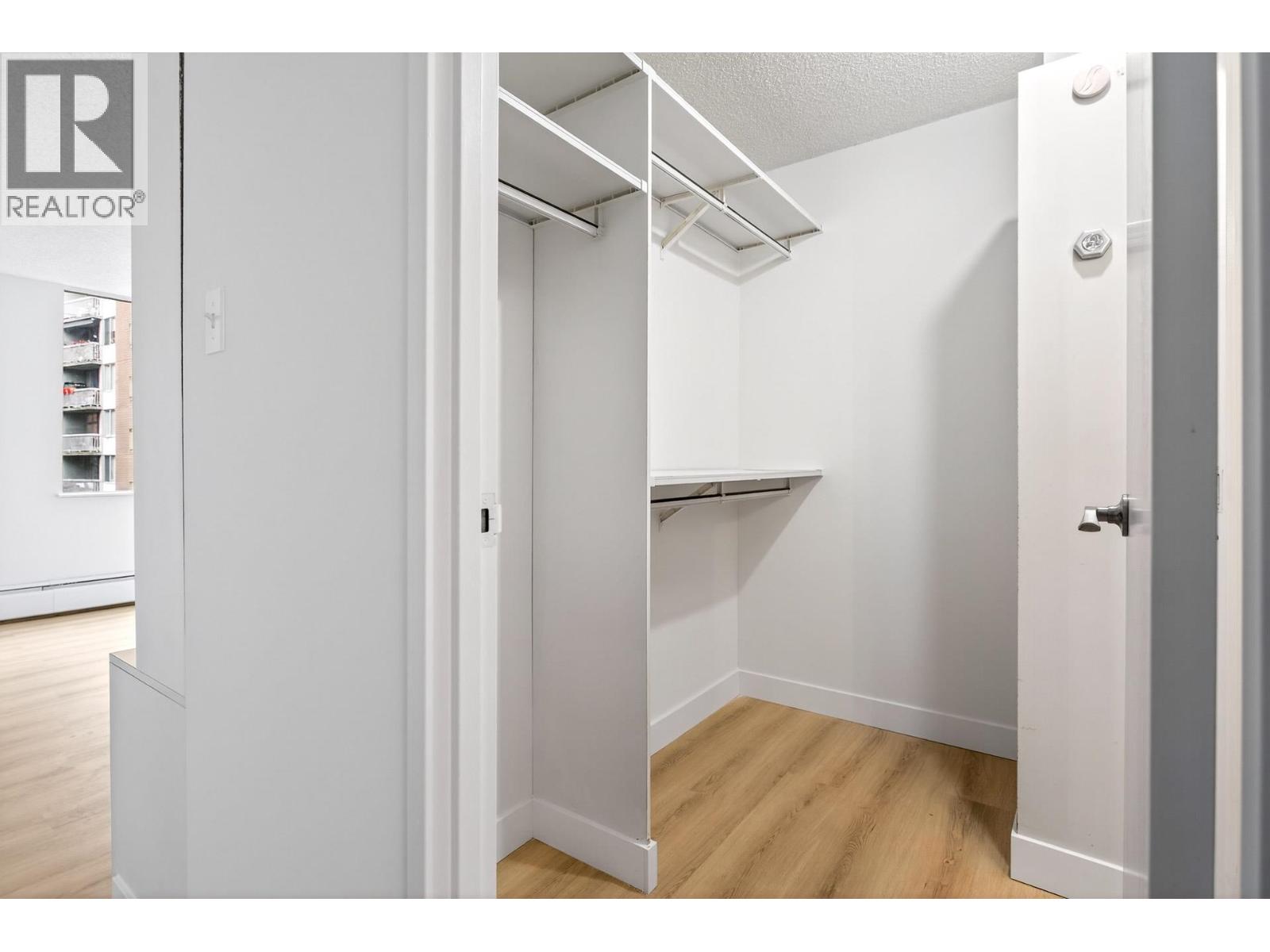 504 2024 Fullerton Avenue, North Vancouver, British Columbia  V7P 3G4 - Photo 27 - R3074145