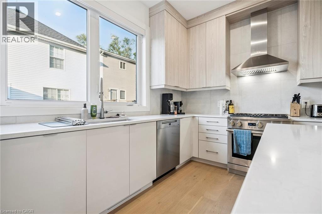 8 Paxton Avenue, St. Catharines, Ontario  L2N 5H8 - Photo 12 - 40794225