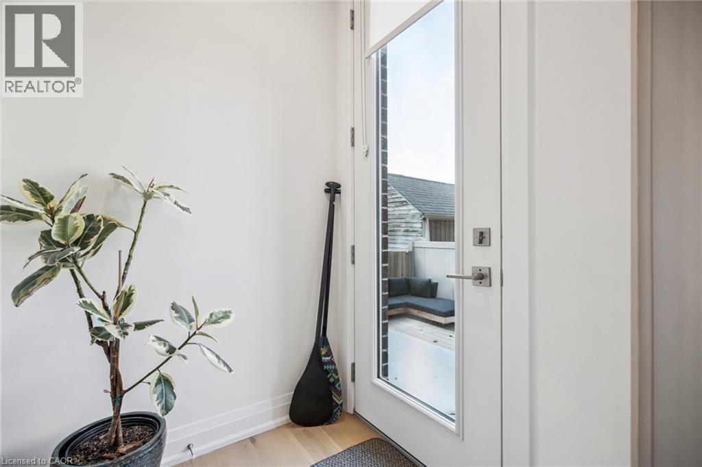 8 Paxton Avenue, St. Catharines, Ontario  L2N 5H8 - Photo 15 - 40794225