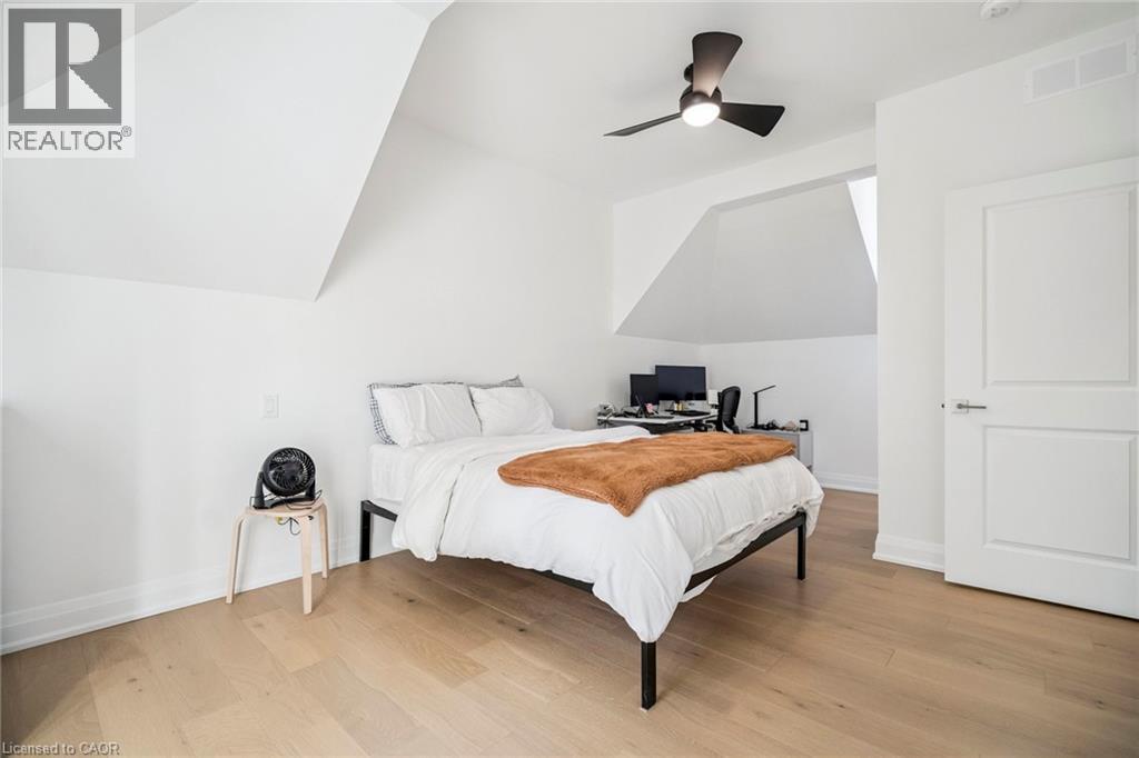 8 Paxton Avenue, St. Catharines, Ontario  L2N 5H8 - Photo 29 - 40794225