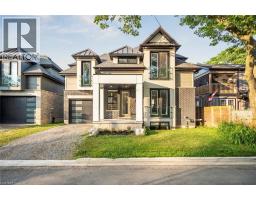 8 PAXTON Avenue, St. Catharines, Ontario