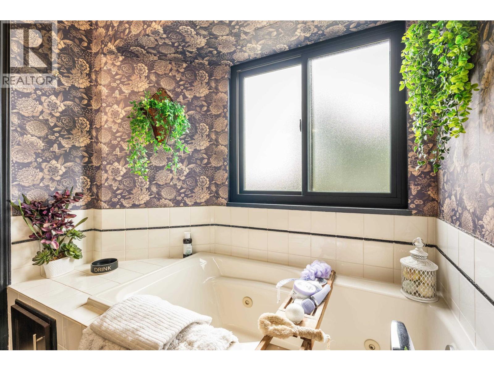 12019 206 Street, Maple Ridge, British Columbia  V2X 1T8 - Photo 10 - R3074160