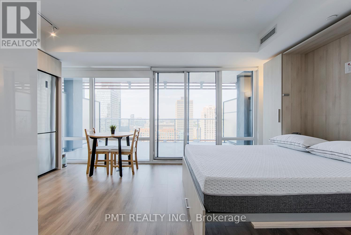 2106 - 18 Maitland Terrace, Toronto, Ontario  M4Y 0H2 - Photo 9 - C12637306