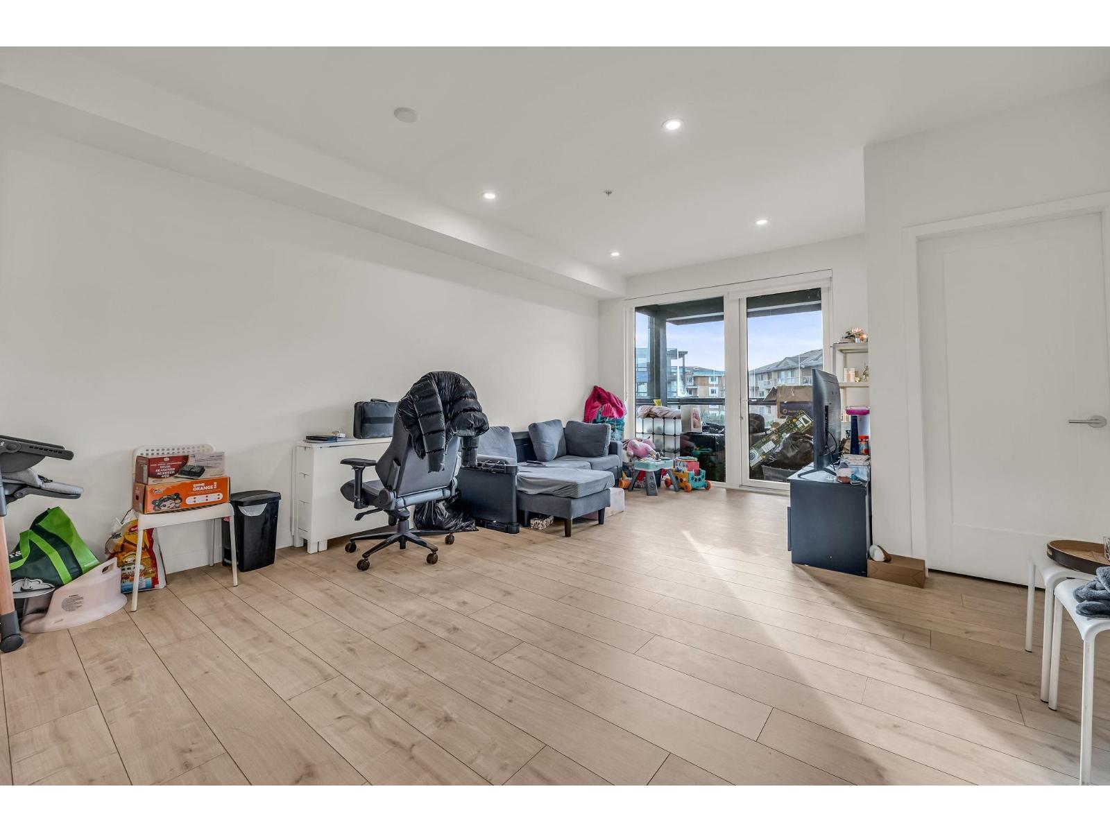 325 13788 76 Avenue, Surrey, British Columbia  V3W 3V9 - Photo 9 - R3074058