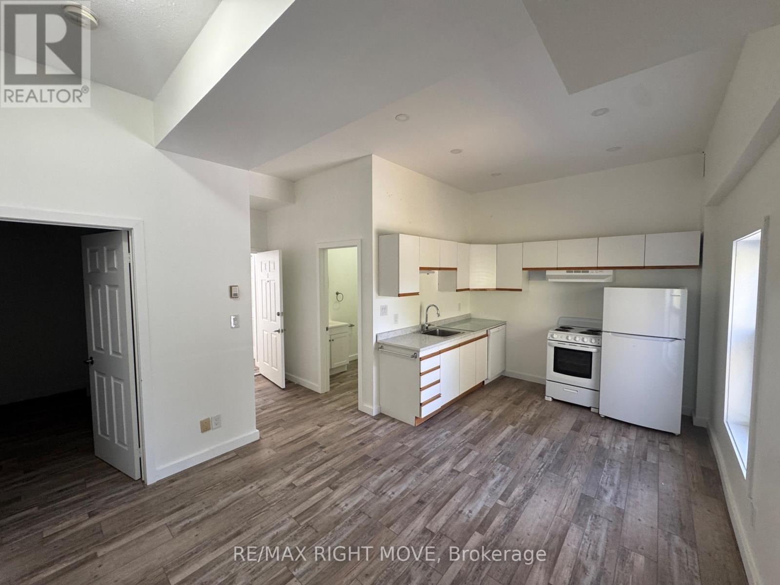 11b - 4337 Burnside Line, Severn, Ontario  L3V 6H4 - Photo 4 - S12538412