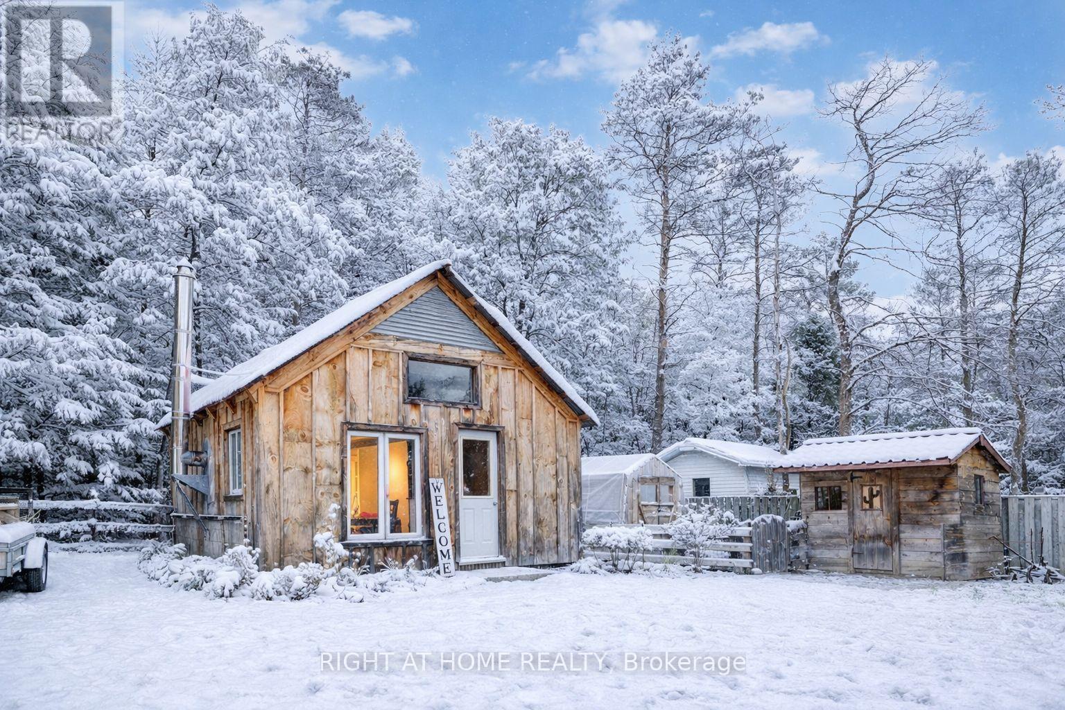 1243 Crossland Road, Springwater, Ontario  L9X 1B3 - Photo 19 - S12574174