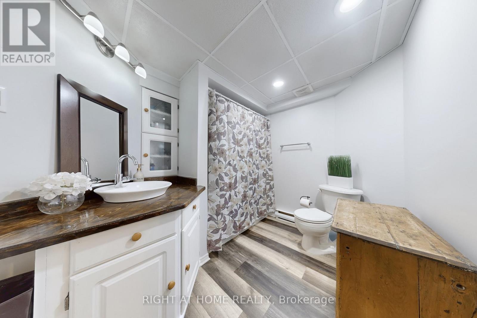 1243 Crossland Road, Springwater, Ontario  L9X 1B3 - Photo 17 - S12574174