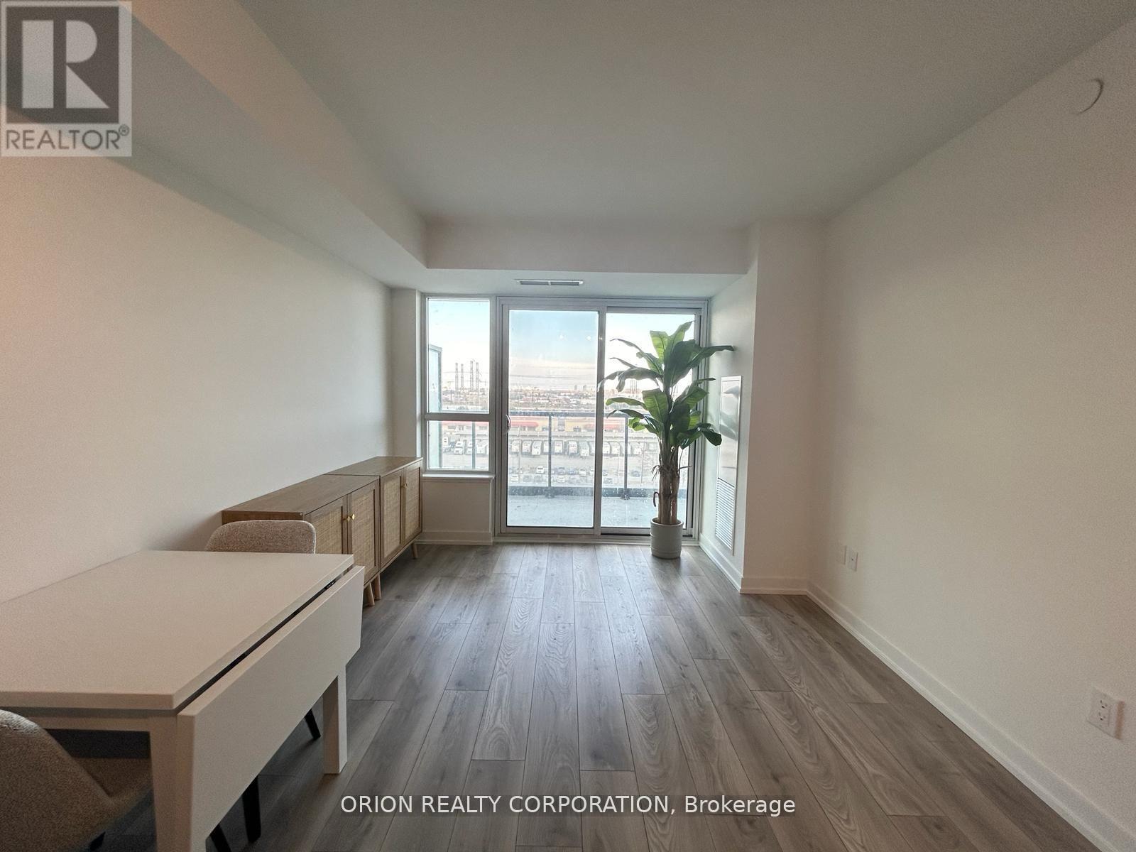 811 - 1455 Celebration Drive, Pickering, Ontario  L1W 1L8 - Photo 4 - E12637282