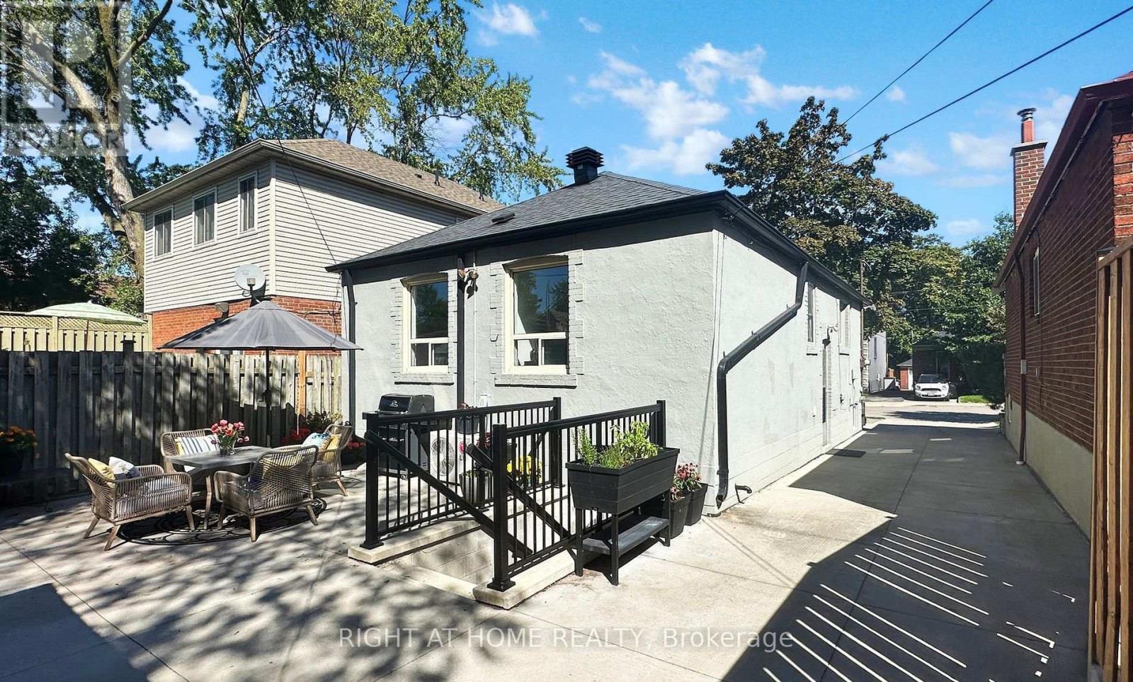 Basement - 100 Lankin Boulevard, Toronto, Ontario  M4J 4X3 - Photo 3 - E12637320