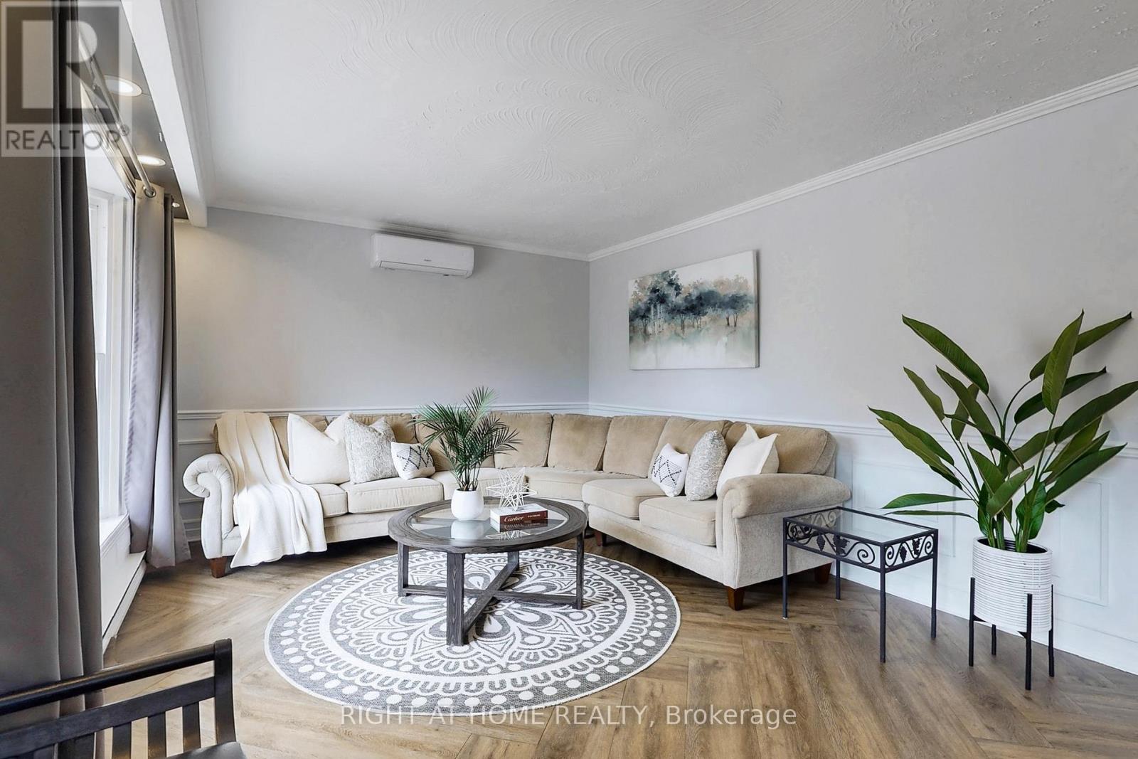 1243 Crossland Road, Springwater, Ontario  L9X 1B3 - Photo 5 - S12574174