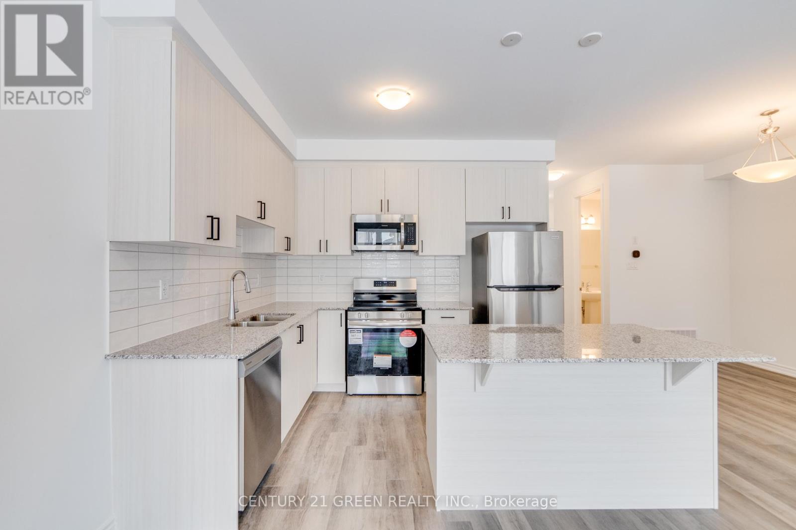 64 Histand Trail, Kitchener, Ontario  N2R 0S2 - Photo 14 - X12636990