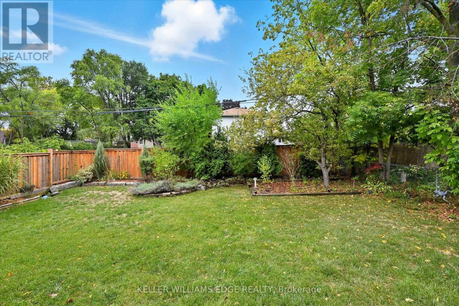 1348 Augustine Drive, Burlington, Ontario  L7P 2M8 - Photo 47 - W12637298