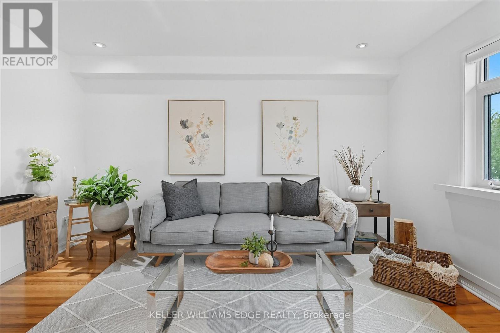 1348 Augustine Drive, Burlington, Ontario  L7P 2M8 - Photo 6 - W12637298