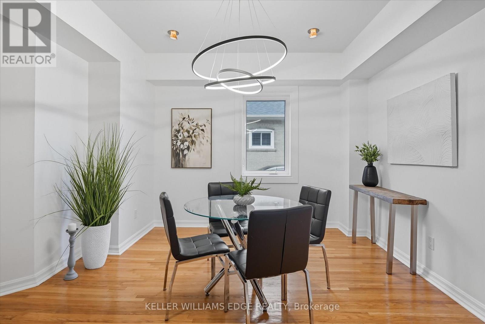 1348 Augustine Drive, Burlington, Ontario  L7P 2M8 - Photo 9 - W12637298