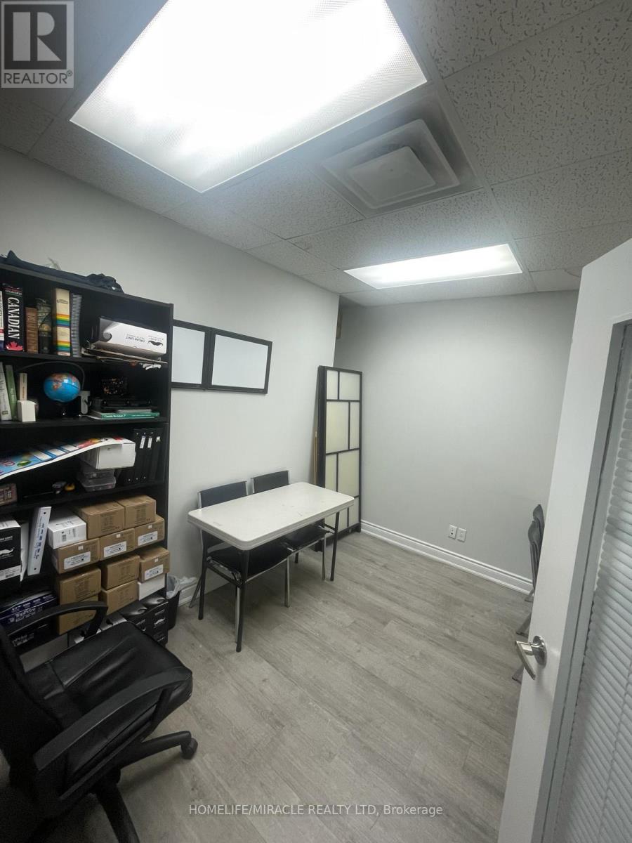 209 - 10095 Bramalea Road, Brampton, Ontario  L6R 0K1 - Photo 12 - W12637316