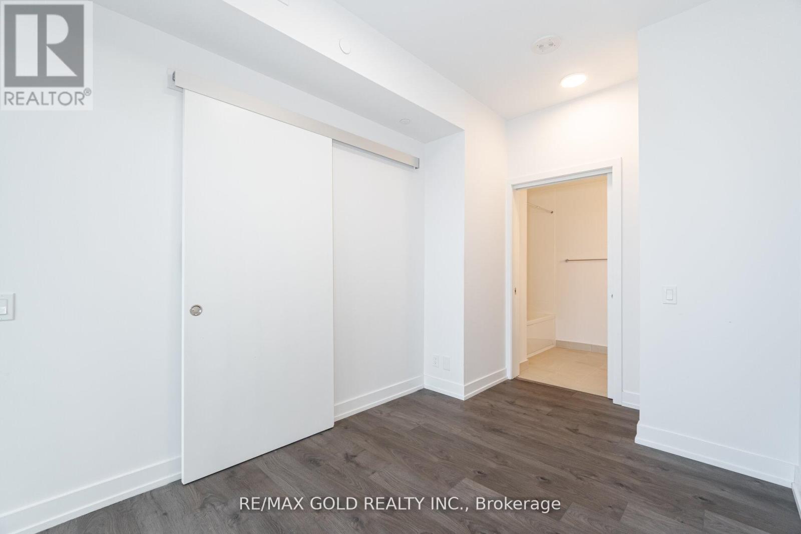 703 - 215 Veterans Drive, Brampton, Ontario  L7A 5L6 - Photo 22 - W12637318