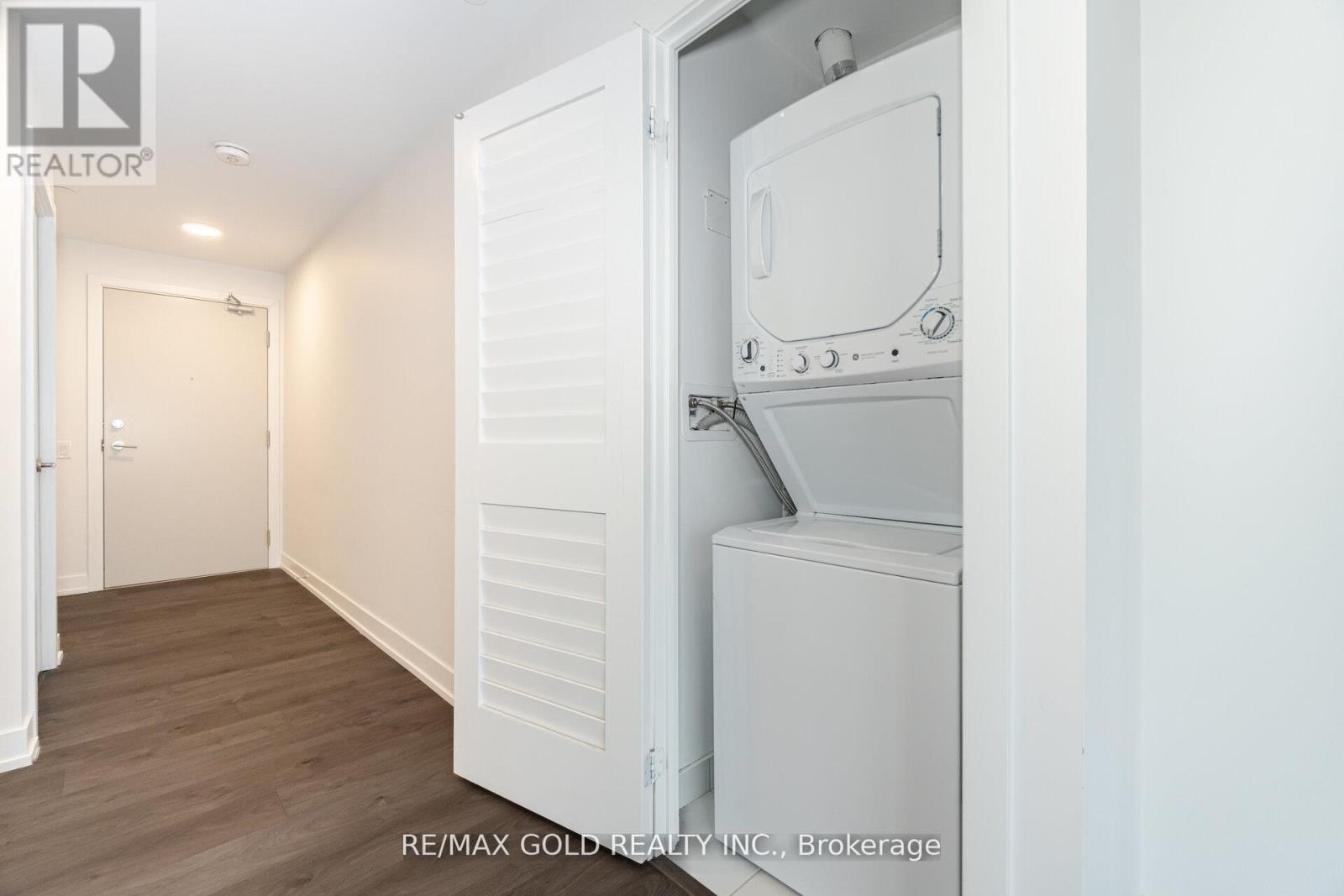 703 - 215 Veterans Drive, Brampton, Ontario  L7A 5L6 - Photo 31 - W12637318