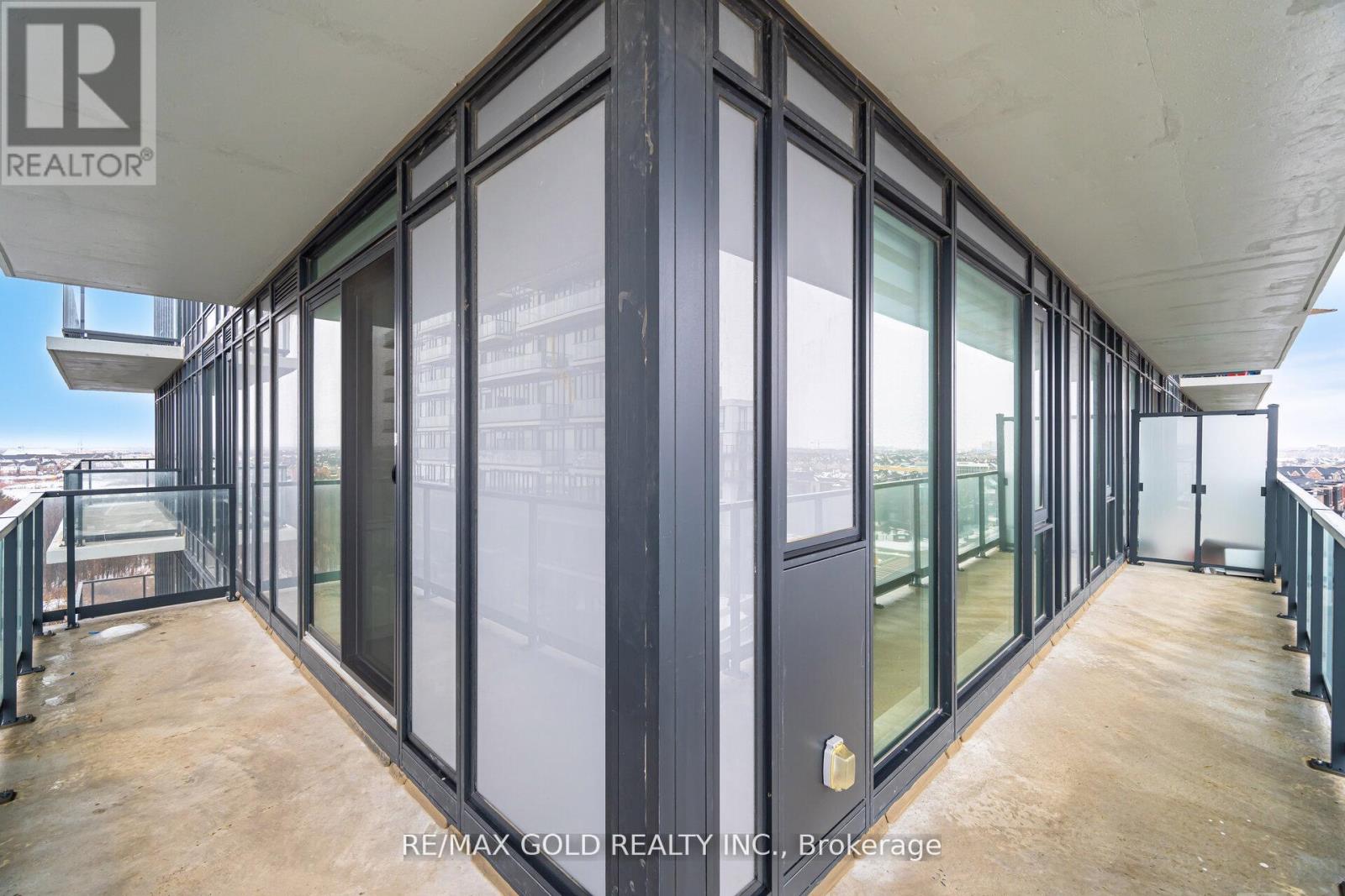 703 - 215 Veterans Drive, Brampton, Ontario  L7A 5L6 - Photo 34 - W12637318