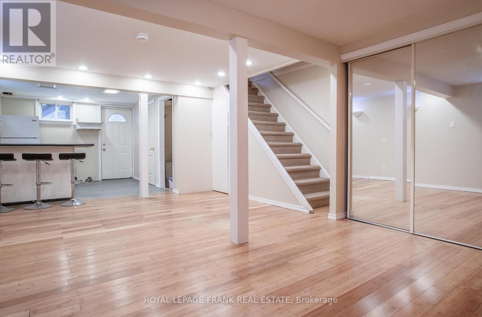 118 Capreol Court, Oshawa, Ontario  L1J 6E6 - Photo 19 - E12637456