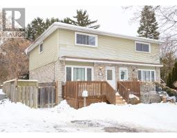 118 CAPREOL COURT, Oshawa, Ontario