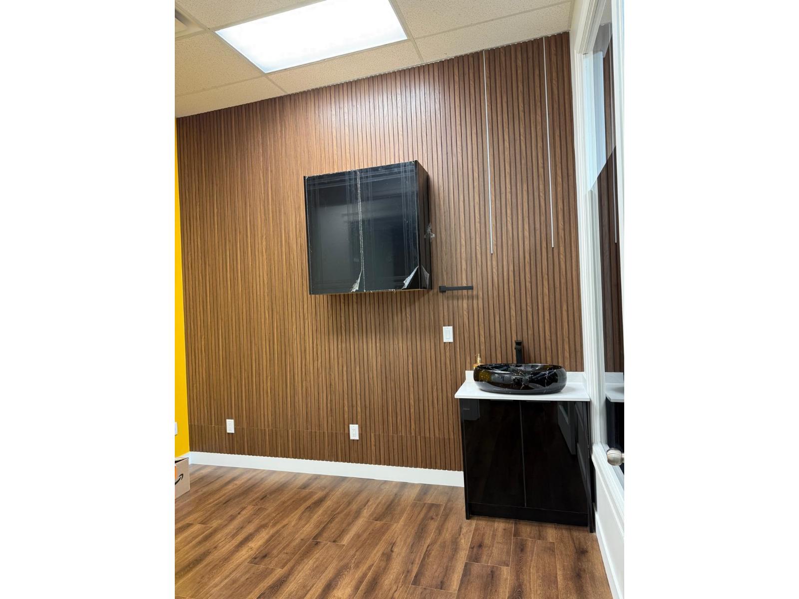 107 7130 120 Street, Surrey, British Columbia  V3W 3M8 - Photo 3 - C8074569