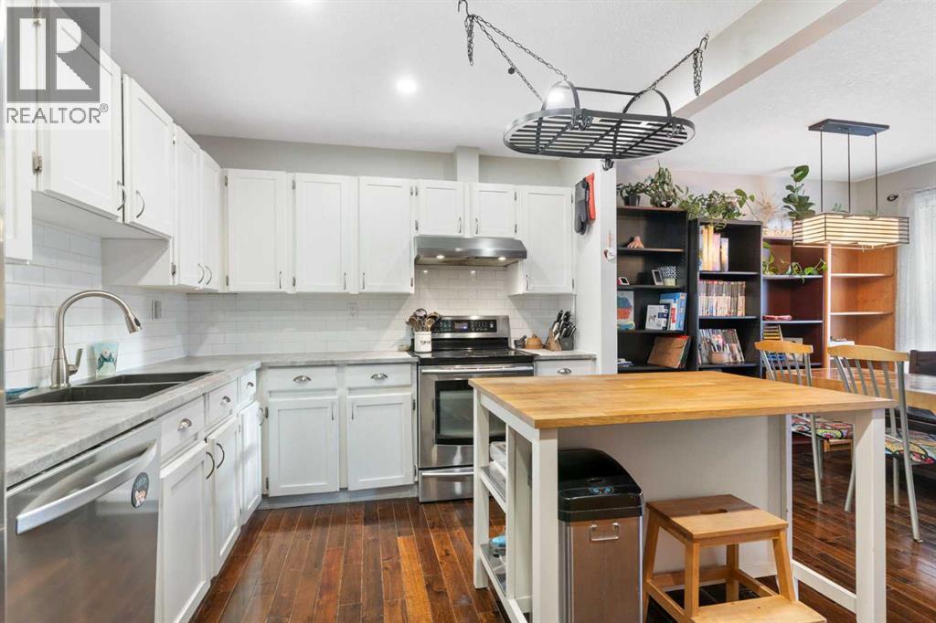 37 Benchlands Drive, Cochrane, Alberta  T4C 1C3 - Photo 12 - A2272679