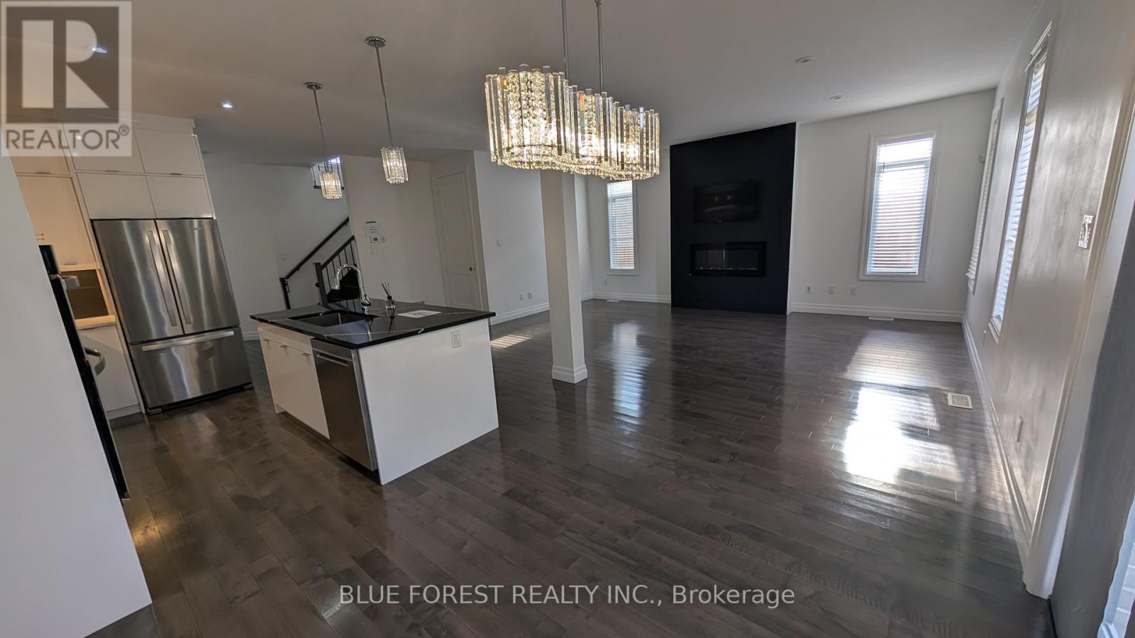 3319 Regiment Road, London South, Ontario  N6P 0G5 - Photo 3 - X12637342